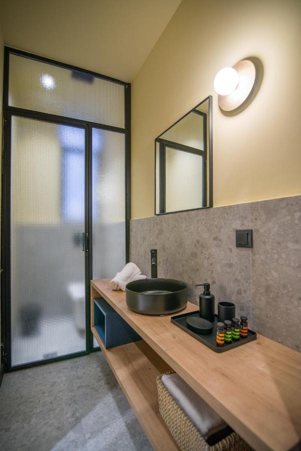 Metis Urbane Living Spaces Афины Экстерьер фото